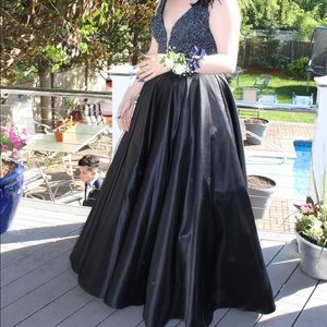 Black and blue straight prom dress